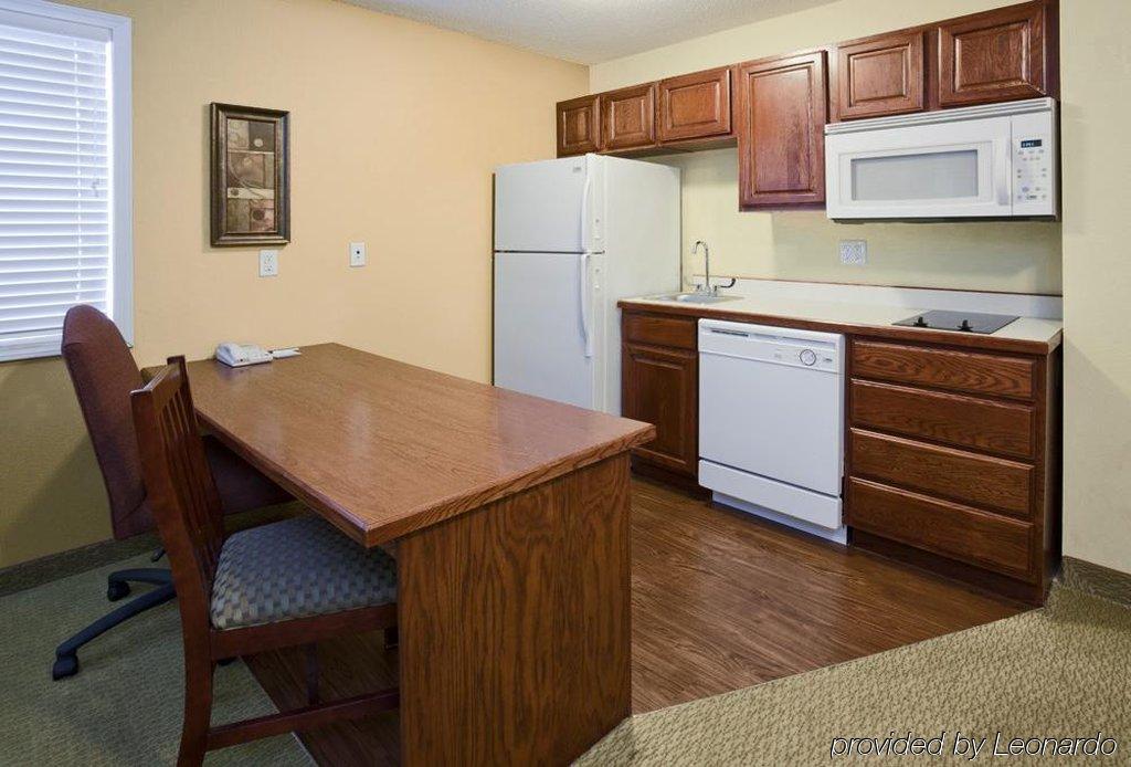 Grandstay Hotel & Suites Perham Екстериор снимка