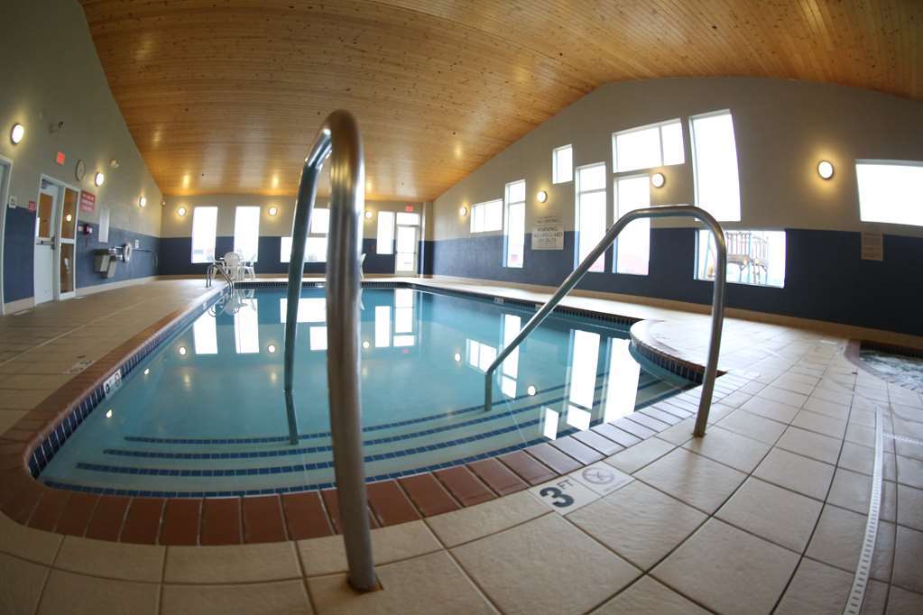Grandstay Hotel & Suites Perham Съоръжения снимка